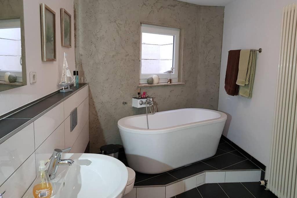 Idyllische Ferienwohnung Zum Wohlfuehlen+Entspannen Lichtenstein  Luaran gambar